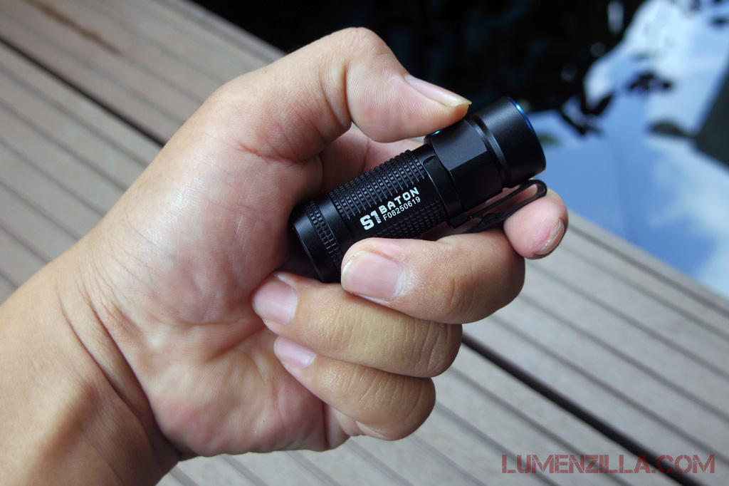 04-olight-s1-baton-with-side-switch-easy-to-operate-single-hand